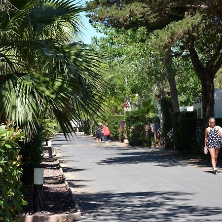 Camping Les Salisses - Maeva Vias Esterno foto